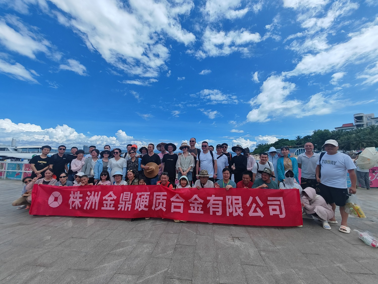 共赴三亞，暢享公司之旅
